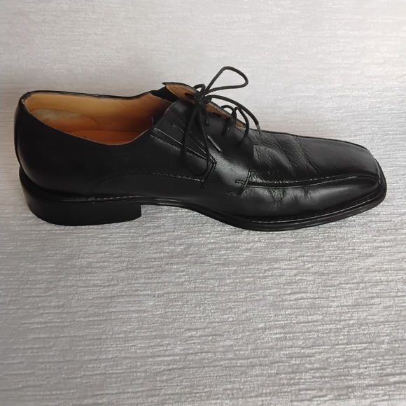 Elegant Black Size 9.5 Leather Men's Oxfords Pre Loved - Picture 8 of 12